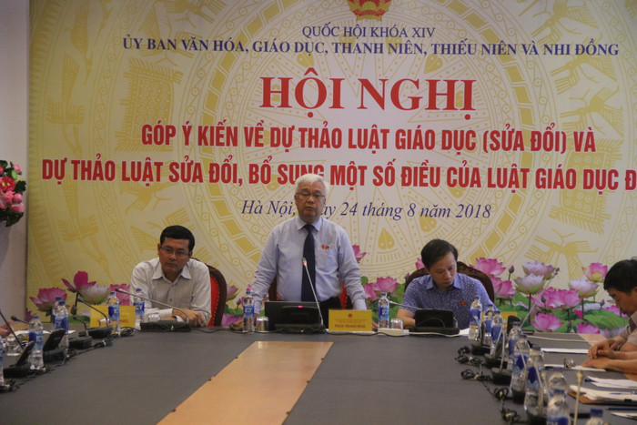 Chủ nhiệm Ủy ban Văn hóa, Giáo dục, Thanh niên, Thiếu niên và Nhi đồng của Quốc hội Phan Thanh Bình phát biểu. (Ảnh: Đỗ Thơm) Chủ nhiệm Ủy ban Văn hóa, Giáo dục, Thanh niên, Thiếu niên và Nhi đồng của Quốc hội Phan Thanh Bình phát biểu. (Ảnh: Đỗ Thơm)