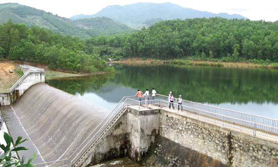 Có 10 loại công trình thủy lợi. (Ảnh minh họa: Chinhphu.vn) Có 10 loại công trình thủy lợi. (Ảnh minh họa: Chinhphu.vn)
