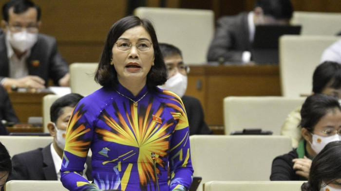 Đại biểu Nguyễn Thị Xuân - Đoàn Đắk Lắk tranh luận. Ảnh: quochoi.vn