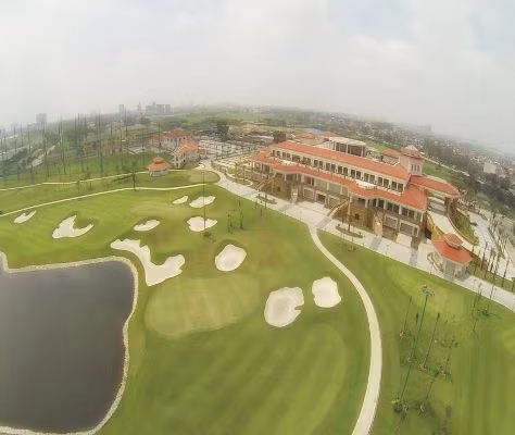 Hạng mục sân tập golf, diện tích phê duyệt 15.152m2, thực tế xây dựng 16.041m2. Ảnh: Nguồn ongbiengolf.vn