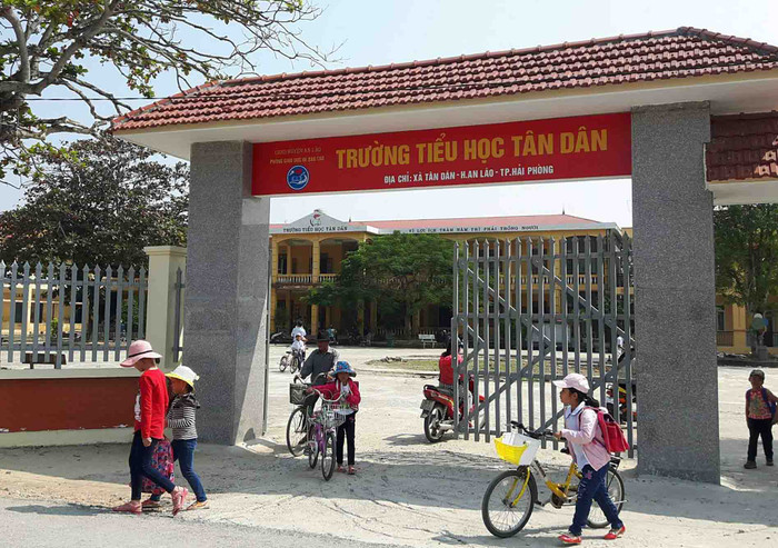Hiệu trưởng trường Ngọc Thanh nhận có lỗi khi thu tiền đầu năm ảnh 2 Hiệu trưởng trường Ngọc Thanh nhận có lỗi khi thu tiền đầu năm ảnh 2