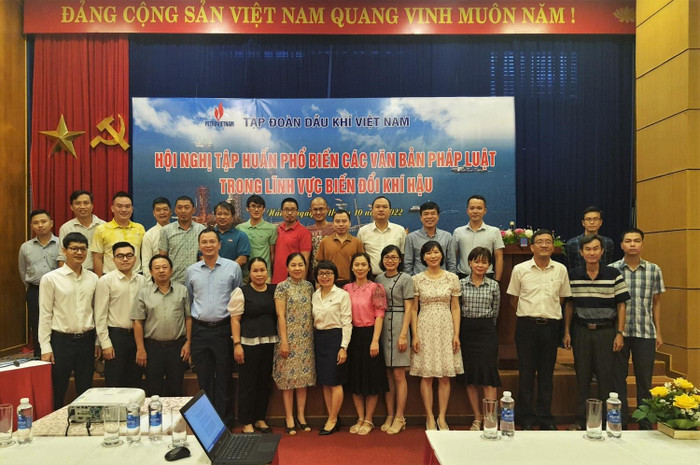Petrovietnam tổ chức tập huấn phổ biến các văn bản pháp luật trong lĩnh vực Biến đổi khí hậu. Ảnh: PVN