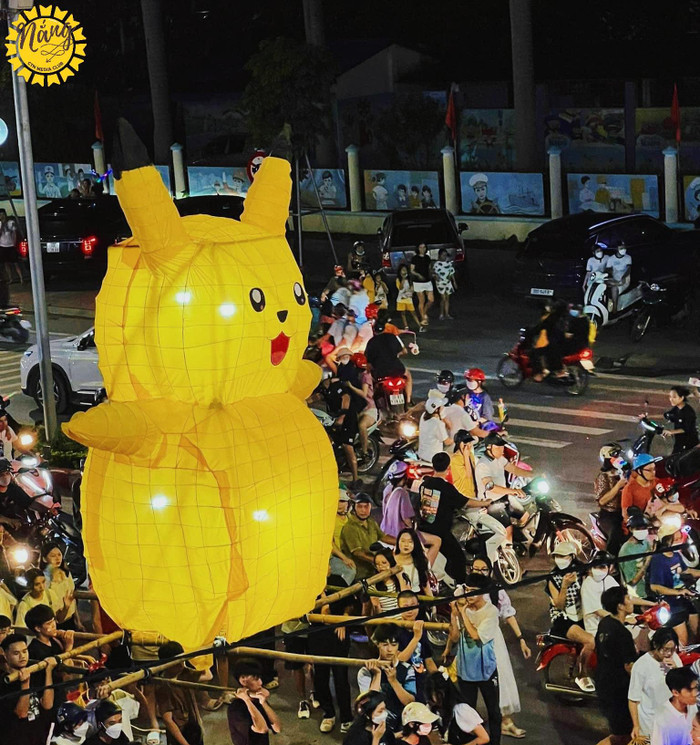 Hoạt động làm đèn đón trung thu của học sinh trường trung học phổ thông chuyên Thái Nguyên. Ảnh: Fanpage nhà trường Hoạt động làm đèn đón trung thu của học sinh trường trung học phổ thông chuyên Thái Nguyên. Ảnh: Fanpage nhà trường