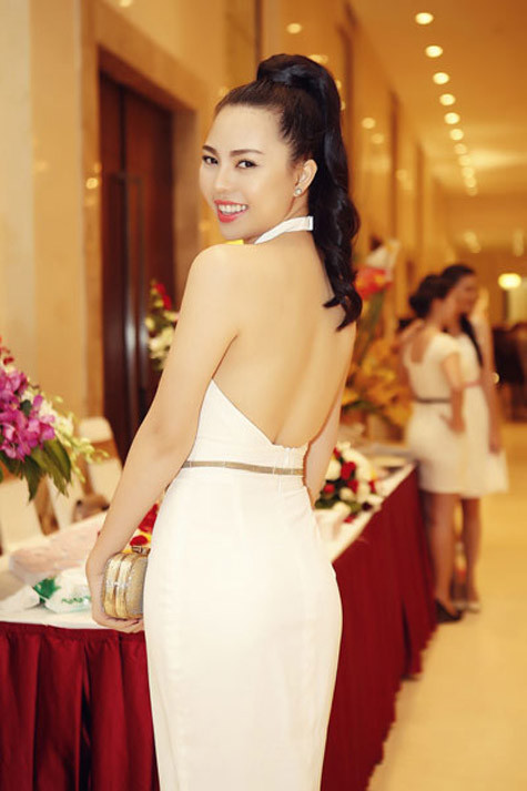 Khuôn mặt của Trà Giang cũng từng được ví von là 'bản sao' của Jennifer Phạm.