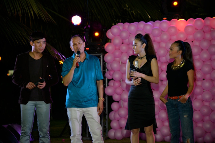 Ông Nguyễn Quang Minh, Tổng Giám đốc công ty Cát Tiên Sa, đơn vị tổ chức chương trình Bước nhảy hoàn vũ. Ông Nguyễn Quang Minh, Tổng Giám đốc công ty Cát Tiên Sa, đơn vị tổ chức chương trình Bước nhảy hoàn vũ.