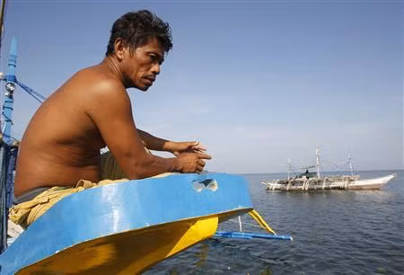 Ngư dân Philippines đang đối mặt với một tương lai vô định trước sự bành trướng của Trung Quốc trên Biển Đông và sự không chắc chắn trong chính sách đối ngoại của chính phủ mới. Ảnh minh họa: Reuters.