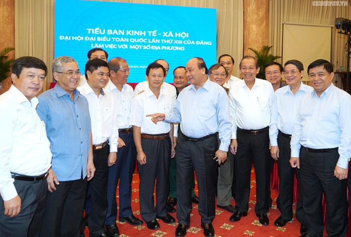 Thủ tướng và các đại biểu tham dự. Ảnh: VGP Thủ tướng và các đại biểu tham dự. Ảnh: VGP