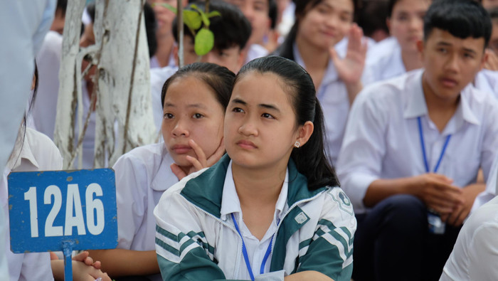 Những chia sẻ của Giáo sư đã giúp các bạn trẻ tự tin hơn trước bước ngoặt mới của cuộc đời. (Ảnh: LC) Những chia sẻ của Giáo sư đã giúp các bạn trẻ tự tin hơn trước bước ngoặt mới của cuộc đời. (Ảnh: LC)