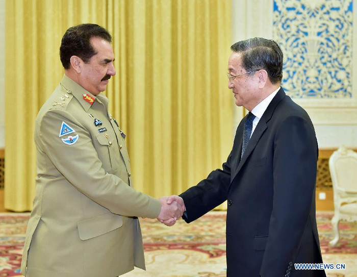 Tổng tham mưu trưởng quân đội Pakistan Raheel Sharif và ông Du Chính Thanh. Ảnh: Tân Hoa Xã. Tổng tham mưu trưởng quân đội Pakistan Raheel Sharif và ông Du Chính Thanh. Ảnh: Tân Hoa Xã.