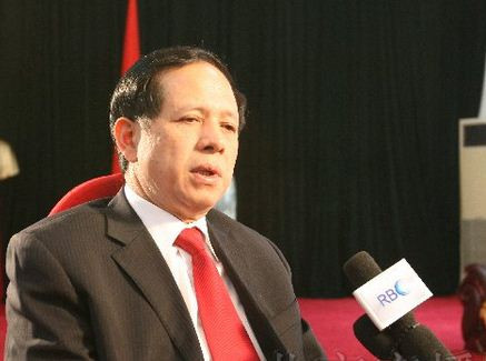 Đại sứ Đặc mệnh toàn quyền nước Cộng hòa xã hội chủ nghĩa Việt Nam tại Trung Quốc, ông Nguyễn Văn Thơ. Đại sứ Đặc mệnh toàn quyền nước Cộng hòa xã hội chủ nghĩa Việt Nam tại Trung Quốc, ông Nguyễn Văn Thơ.