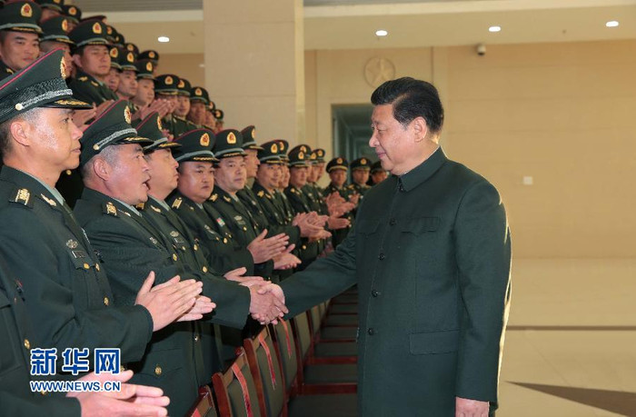Ông Tập Cận Bình thăm hỏi úy lạo sĩ quan binh sĩ Tập đoàn quân 14 đóng tại Vân Nam. Ông Tập Cận Bình thăm hỏi úy lạo sĩ quan binh sĩ Tập đoàn quân 14 đóng tại Vân Nam.