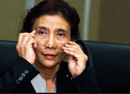 Bộ trưởng Hàng hải và thủy sản Indonesia Susi Pudjastuti. Bộ trưởng Hàng hải và thủy sản Indonesia Susi Pudjastuti.