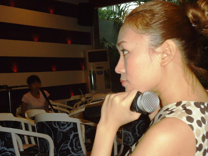 Sau hơn 2 giờ đồng hồ luyện tập tất cả các ca khúc, Mỹ Tâm đã có những phút thanh thản. Sau hơn 2 giờ đồng hồ luyện tập tất cả các ca khúc, Mỹ Tâm đã có những phút thanh thản.