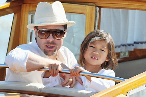 Pax Thiên và hành trình 4 năm cùng mẹ Angelina ảnh 8 Pax Thiên và hành trình 4 năm cùng mẹ Angelina ảnh 8