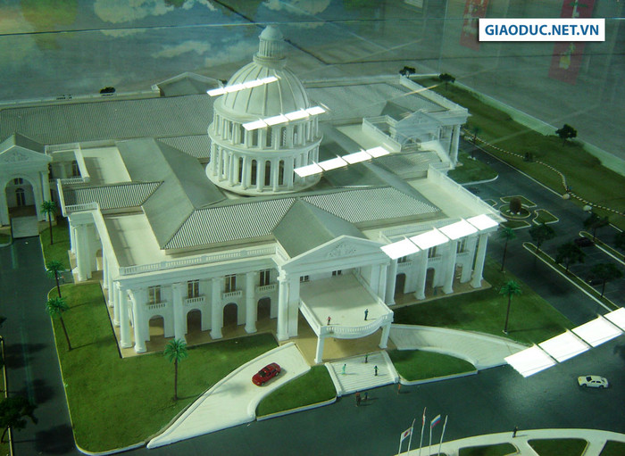 Khu phức hợp giải trí Happy Land do tập đoàn Khang Thông và gia đình Michael Jackson đầu tư, dự kiến sẽ có một ngôi nhà lưu niệm, trưng bày những kỷ vật của huyền thoại âm nhạc Michael Jackson.