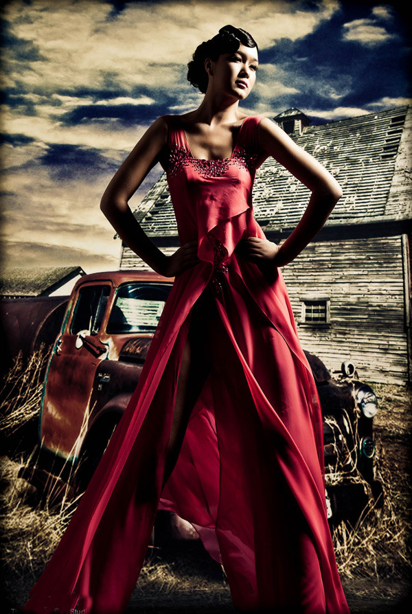 Nguyễn Bolero, stylist Tân Đà Lạt và chuyên gia trang điểm Vương Khiêm đã giúp Á hậu hoàn thành bộ ảnh. Nguyễn Bolero, stylist Tân Đà Lạt và chuyên gia trang điểm Vương Khiêm đã giúp Á hậu hoàn thành bộ ảnh.