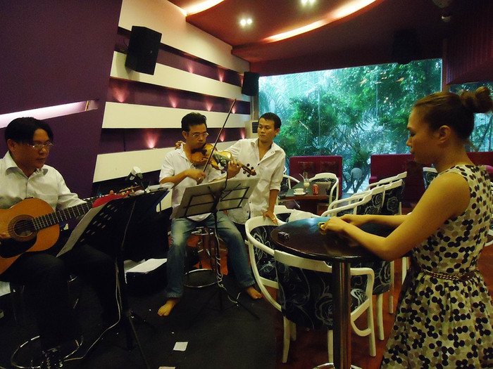 Bấm vào đây xem bài ảnh 1. Bấm vào đây xem bài ảnh 1.