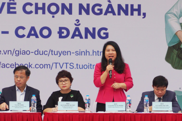 Tiến sĩ Nguyễn Thị Cúc Phương - Phó Hiệu trưởng Trường Đại học Hà Nội gdvn (19).jpg