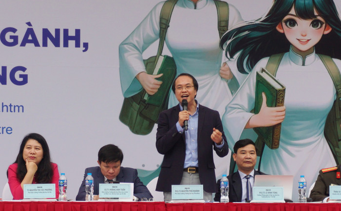 Phó giáo sư, Tiến sĩ Nguyễn Phú Khánh - Phó hiệu trưởng Trường Đại học Phenikaa GDVN-DSC04225.jpg