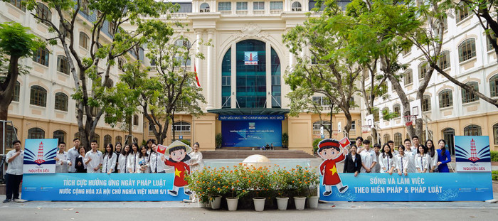 Trường Trung học cơ sở và Trung học phổ thông Nguyễn Siêu. Ảnh: website nhà trường all.jpg