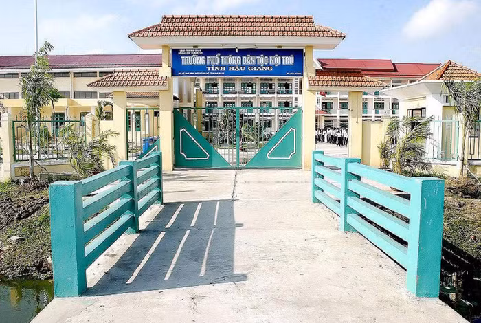 Ảnh: Trường Phổ thông dân tộc nội trú Hậu Giang.