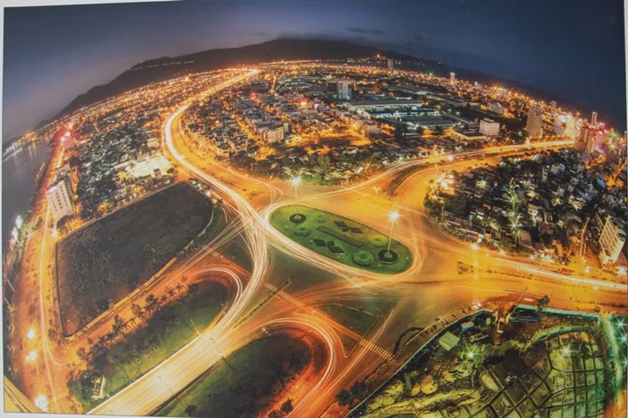 "Vòng xoáy" của tác giả Võ Hoàng Vũ