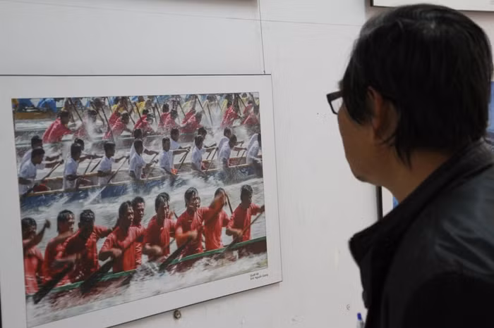 "Quyết liệt" của tác giả Nguyễn Quang