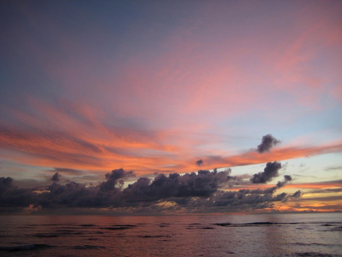 Biển trời Trường Sa khi chiều buông... Biển trời Trường Sa khi chiều buông...
