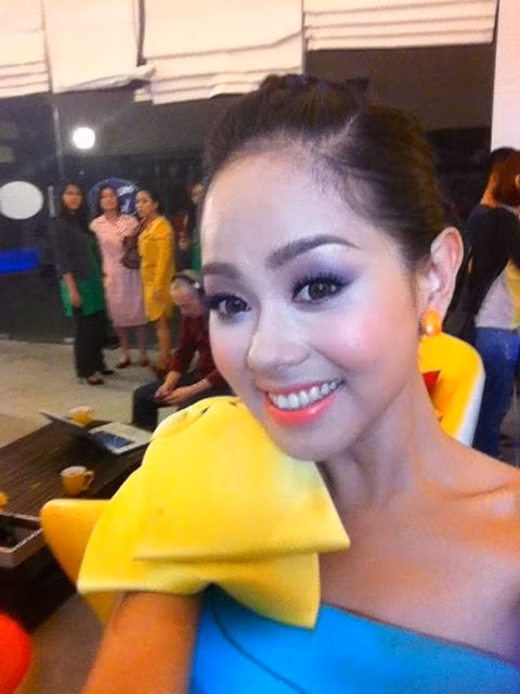 Ngay từ đầu cuộc thi Hoàng Quyên đã được coi là ứng viên nặng ký cho ngôi vị Thần tượng Âm nhạc 2012