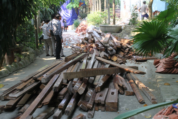 &quot;Đây là tài sản của xã hội nên chúng ta cần hành xử có văn hóa. Nếu có chậm 1-2 ngày thì chúng ta cũng nên chia sẻ với gia đình ông ấy. Không nên quá vội vàng để rồi người ôm hậu quả cuối cùng là người dân...&quot;, ông Võ Nguyên Chương, Phó Phòng Nội chính UBND TP Đà Nẵng, cho biết.