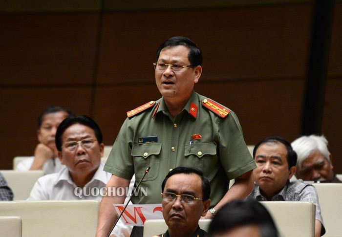 Đại biểu Nguyễn Hữu Cầu. Ảnh: Quochoi.vn Đại biểu Nguyễn Hữu Cầu. Ảnh: Quochoi.vn