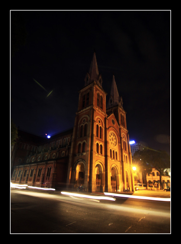 Cuối cùng Từ thừa nhận cùng tôi, hoa hay vạn vật đã được nhân phận hóa để thành tên, thành ý. Đi qua thời gian, hoa quay lại hoa phận hóa chính con người! Cuối cùng Từ thừa nhận cùng tôi, hoa hay vạn vật đã được nhân phận hóa để thành tên, thành ý. Đi qua thời gian, hoa quay lại hoa phận hóa chính con người!