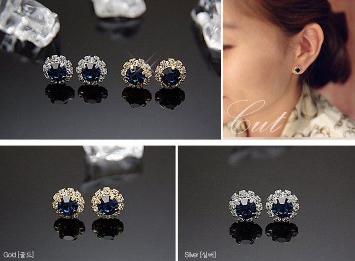 Mẫu hoa tai này khá "dừ", nhưng chắc chắc nó sẽ làm bạn quyến rũ và thanh lịch hơn khi đeo.