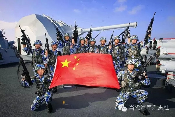 Lính Trung Quốc trên tàu khu trục neo đậu tại căn cứ quân sự đầu tiên ở nước ngoài đặt tại Djibouti. Ảnh: Submarine Matters. Lính Trung Quốc trên tàu khu trục neo đậu tại căn cứ quân sự đầu tiên ở nước ngoài đặt tại Djibouti. Ảnh: Submarine Matters.