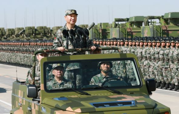 Ông Tập Cận Bình trong lễ duyệt binh tại Nội Mông, ảnh: SCMP. Ông Tập Cận Bình trong lễ duyệt binh tại Nội Mông, ảnh: SCMP.