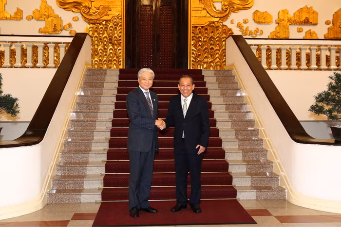 Phó Thủ tướng Trương Hoà Bình tiếp Thống đốc tỉnh Tochigi, ông Fukuda Tomikazu. Ảnh: VGP/Lê Sơn