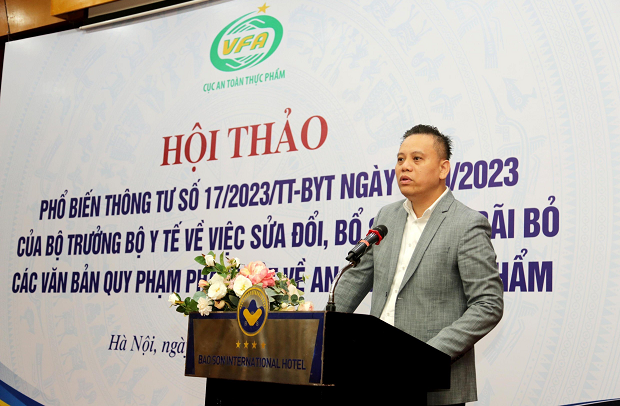 TS Đỗ Hữu Tuấn, Phó Cục trưởng Cục An toàn thực phẩm phát biểu. TS Đỗ Hữu Tuấn, Phó Cục trưởng Cục An toàn thực phẩm phát biểu.