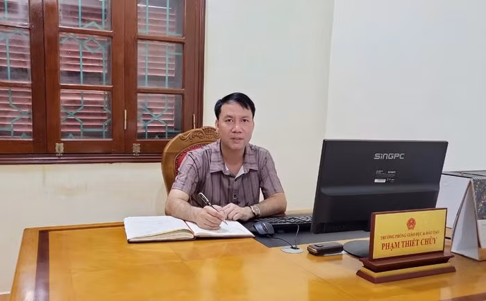 Ông Phạm Thiết Chùy - Trưởng phòng Giáo dục và Đào tạo Mường Nhé. Ảnh: LC