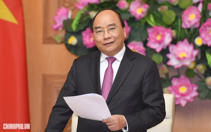 Thủ tướng nêu rõ, việc giáo dục chăm sóc sức khỏe rất quan trọng trong từng gia đình, bản làng, thôn ấp. ảnh: VGP.