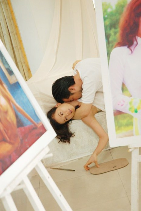 Cảnh nóng của Hùng Cửu Long trong phim Việt.