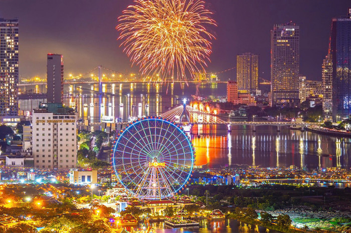 Danang Downtown sẽ là tâm điểm khi là nơi bố trí trận địa pháo hoa mừng 50 năm Ngày giải phóng Thành phố Đà Nẵng. Danang Downtown.jpg