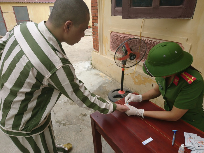 Chế độ ăn, mặc, chăm sóc y tế đối với người bị tạm giữ, tạm giam được quy định chi tiết theo nghị định của chính phủ (Ảnh Lại Cường). Chế độ ăn, mặc, chăm sóc y tế đối với người bị tạm giữ, tạm giam được quy định chi tiết theo nghị định của chính phủ (Ảnh Lại Cường).