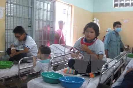 Tóm lại, Hiệu trưởng đừng ăn hoa hồng nữa ảnh 2