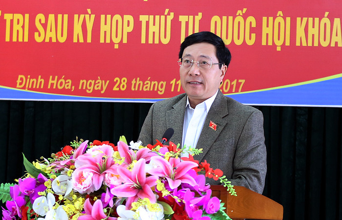 Phó Thủ tướng Phạm Bình Minh tiếp xúc cử tri tại huyện Định Hóa. ( Ảnh:VGP/Hải Minh). Phó Thủ tướng Phạm Bình Minh tiếp xúc cử tri tại huyện Định Hóa. ( Ảnh:VGP/Hải Minh).
