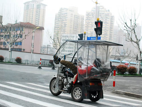 Những chiếc xe lôi chở khách không giống với ở bất cứ đâu trên thế giới. Những chiếc xe lôi chở khách không giống với ở bất cứ đâu trên thế giới.