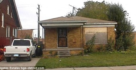 Căn nhà gần 2 phòng ngủ 1 phòng tắm này có giá chỉ 500 USD. Căn nhà gần 2 phòng ngủ 1 phòng tắm này có giá chỉ 500 USD.