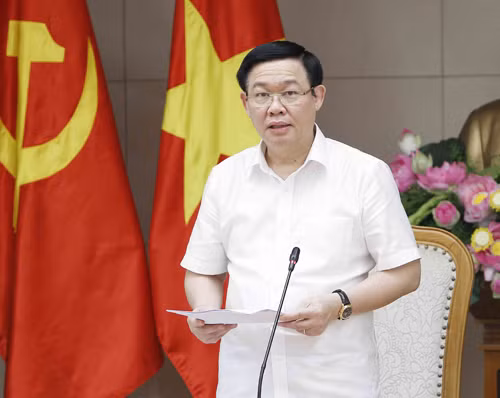 Đại biểu Lưu Bình Nhưỡng lo việc cài cắm nhân cốt tạo ra nhiều Vũ “nhôm” ảnh 2 Đại biểu Lưu Bình Nhưỡng lo việc cài cắm nhân cốt tạo ra nhiều Vũ “nhôm” ảnh 2