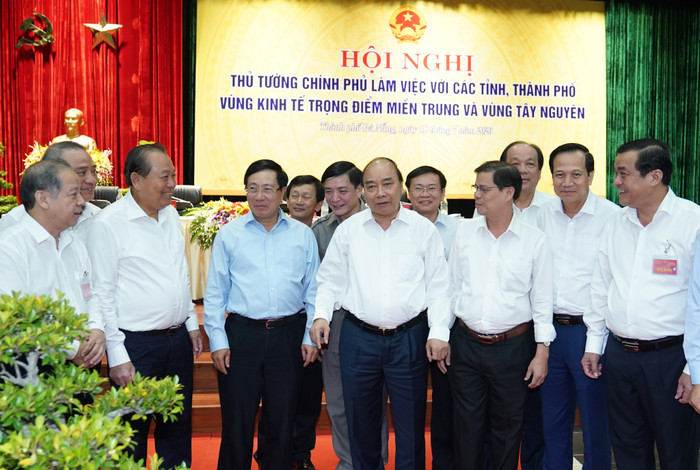 “Chính phủ, Thủ tướng Chính phủ khuyến khích những cán bộ, những địa phương dám nghĩ, dám làm, sáng tạo”, Thủ tướng bày tỏ. Ảnh: VGP “Chính phủ, Thủ tướng Chính phủ khuyến khích những cán bộ, những địa phương dám nghĩ, dám làm, sáng tạo”, Thủ tướng bày tỏ. Ảnh: VGP