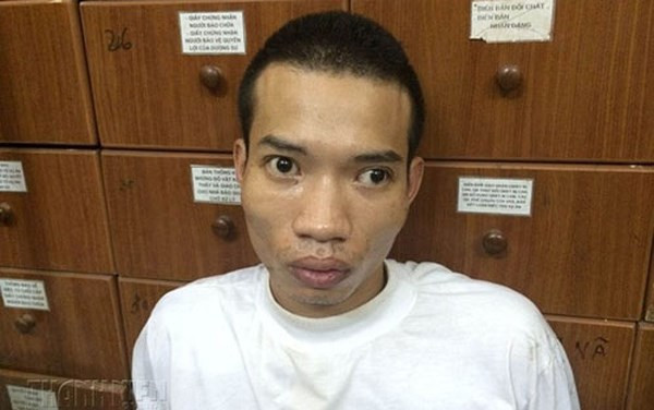 Một đối tượng đang ngáo đá.