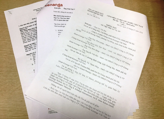 Tòa án nhân dân thành phố Hà Nội tđã hụ lý vụ án nhưng đến nay sự việc vẫn nằm trong vòng chờ đợi. (ảnh: LC) Tòa án nhân dân thành phố Hà Nội tđã hụ lý vụ án nhưng đến nay sự việc vẫn nằm trong vòng chờ đợi. (ảnh: LC)